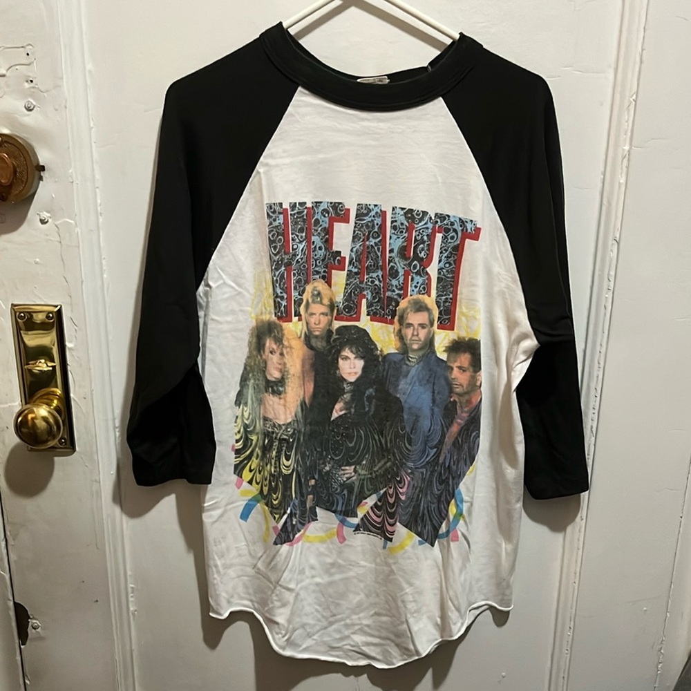 Heart Band Graphic Raglan Tee - Black and White